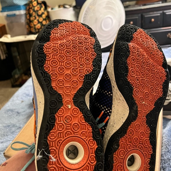 Paul George 4 - Picture 3 of 3